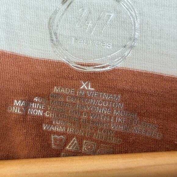 Maurices 24/7 Striped Tee Shirt XL Brown White Soft Stretch Normcore Capsule - Picture 3 of 4